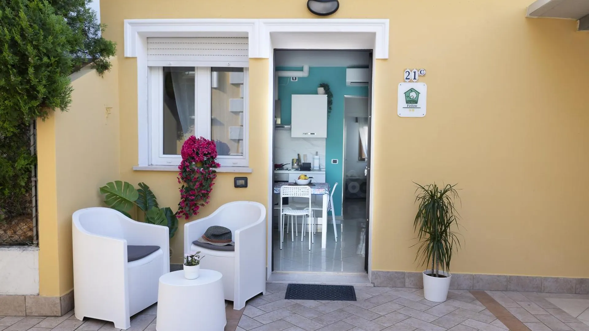 Residence Yellow Rimini